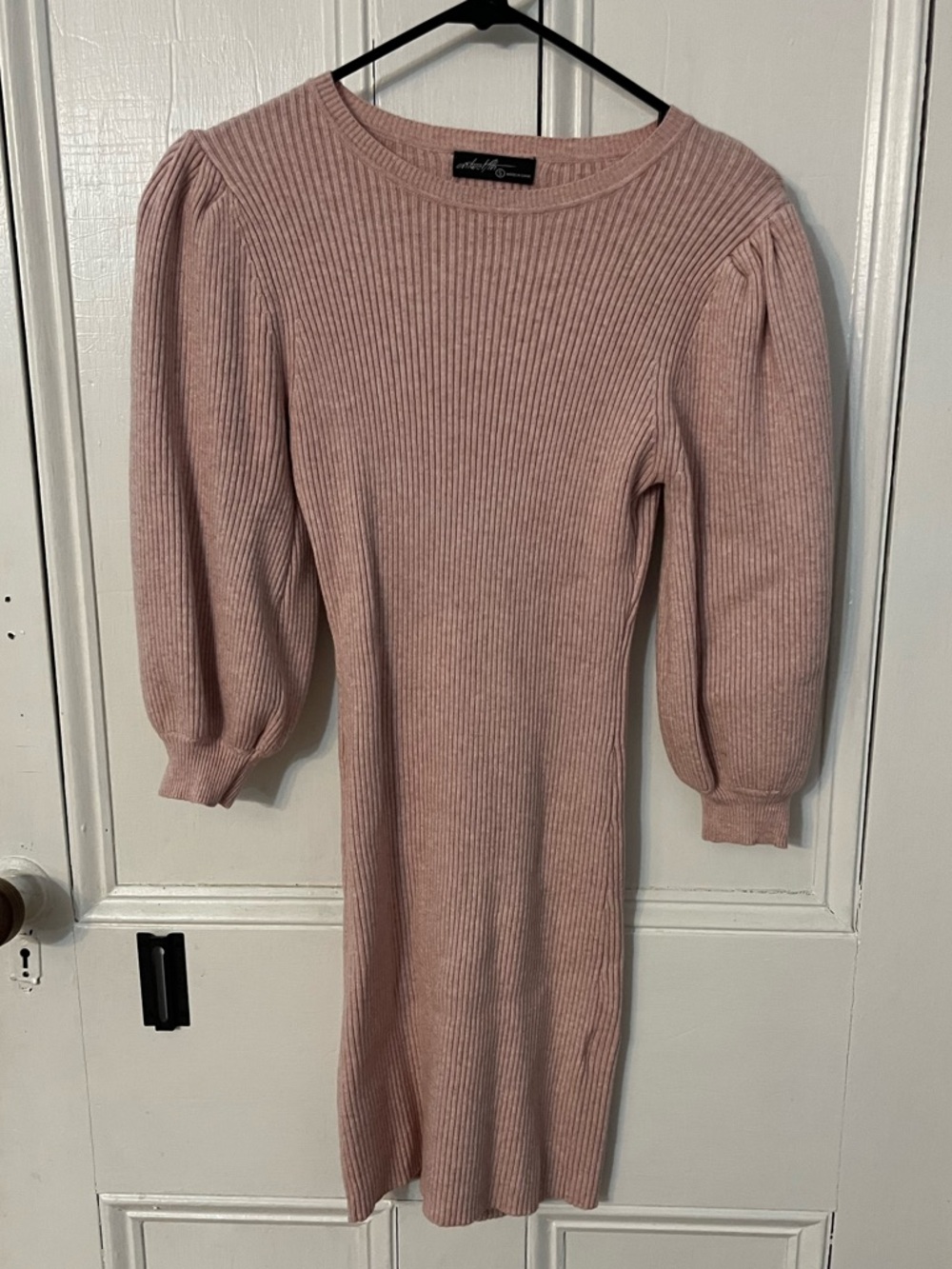 Ribbed Puff-Sleeve Knit Dress - Light Pink